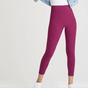 Yummie Gloria Skimmer 7/8 Ankle Shaping Legging Size Small in Blackberry